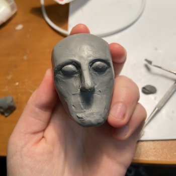 Создание шарнирной куклы. День 43. Леплю новую голову. Сложности с глазами. Рисую свою картину для удовольствия