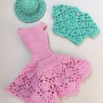 Вязаный комплект(платье,болеро,шляпа)