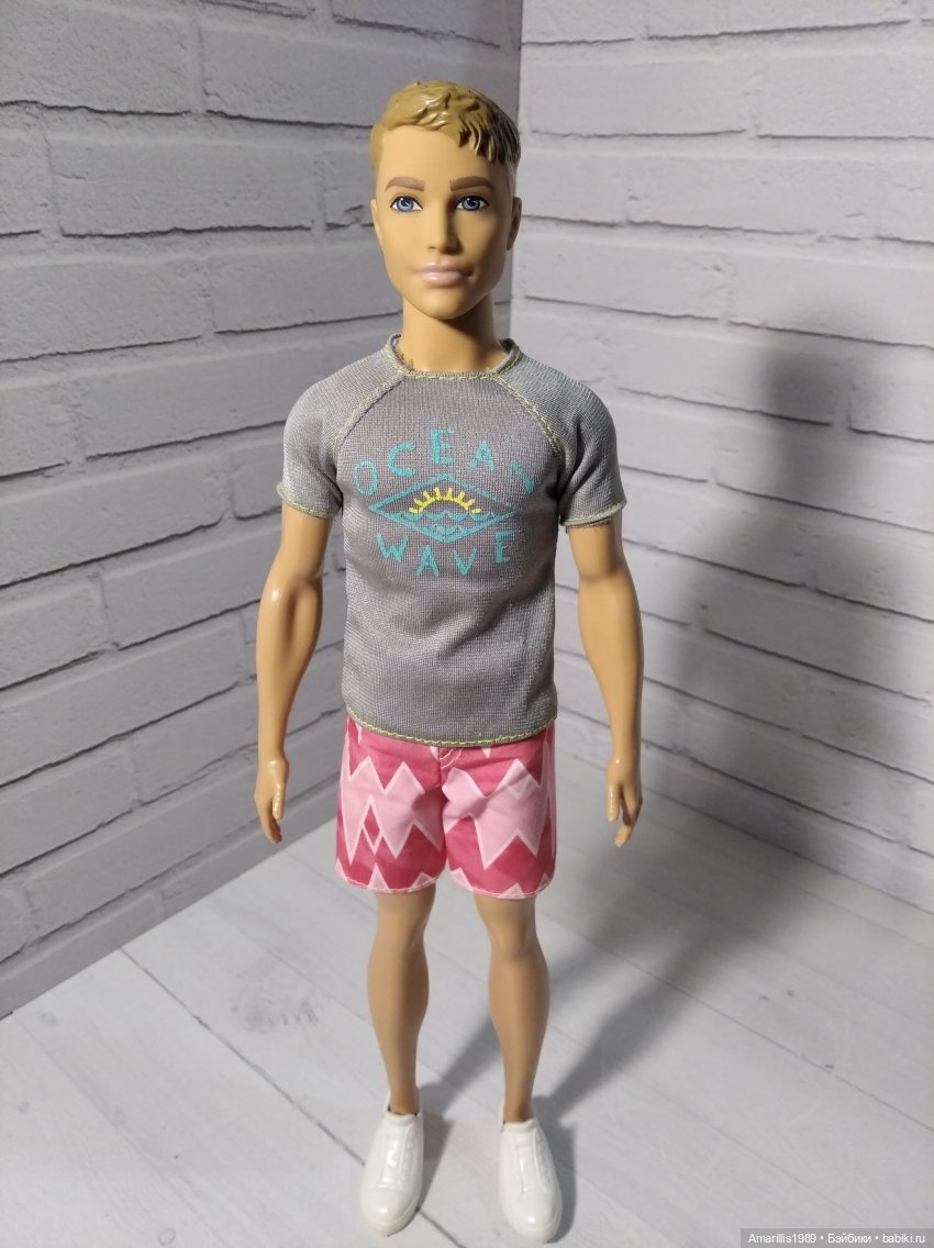 Хронология коллекции. Часть 10. Кен из серии «Магия дельфина», и немного на тему «межколлекционной родни» (фото 4)