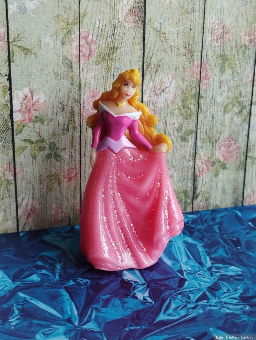 Принцессы из киндер-сюрпризов