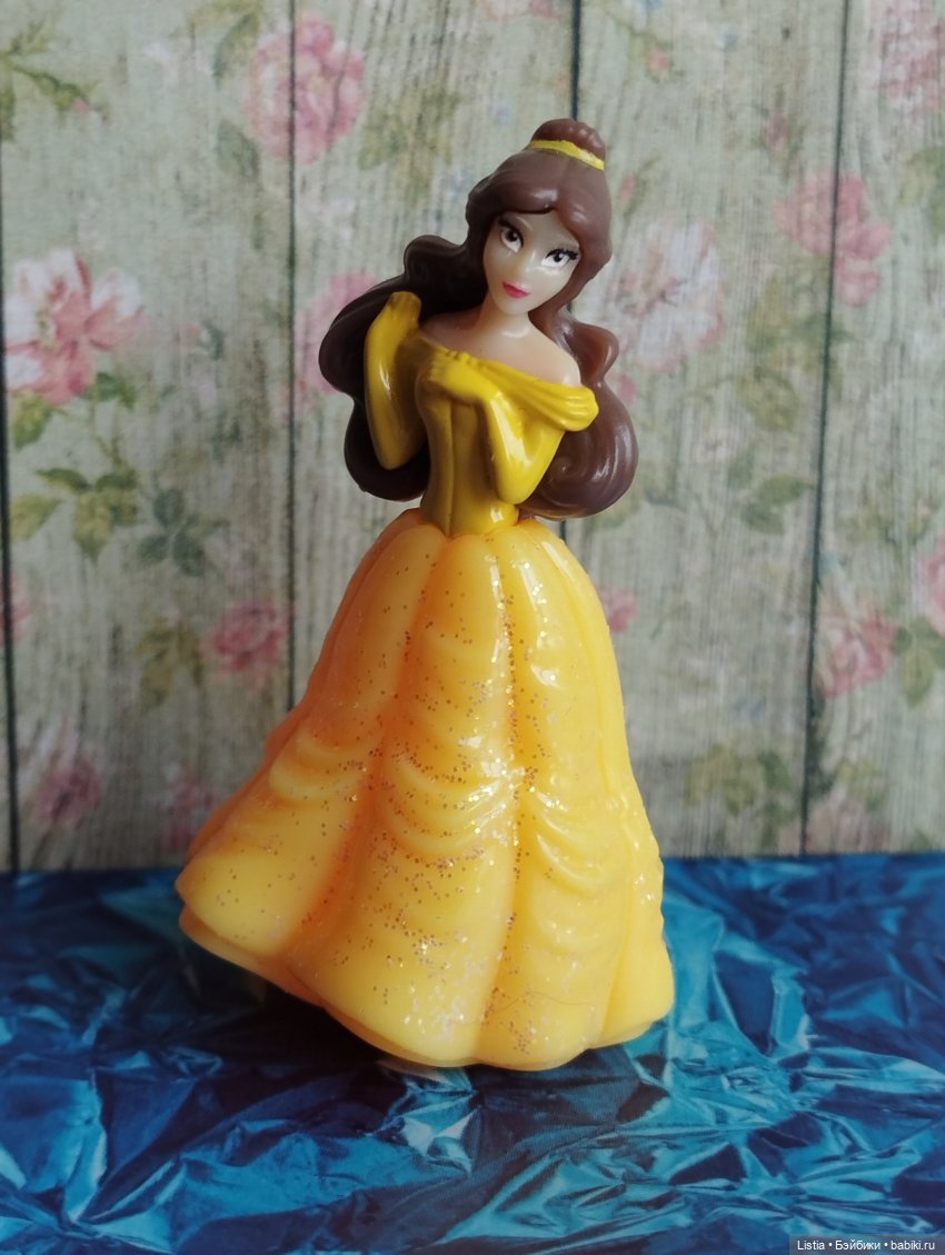 Принцессы из киндер-сюрпризов