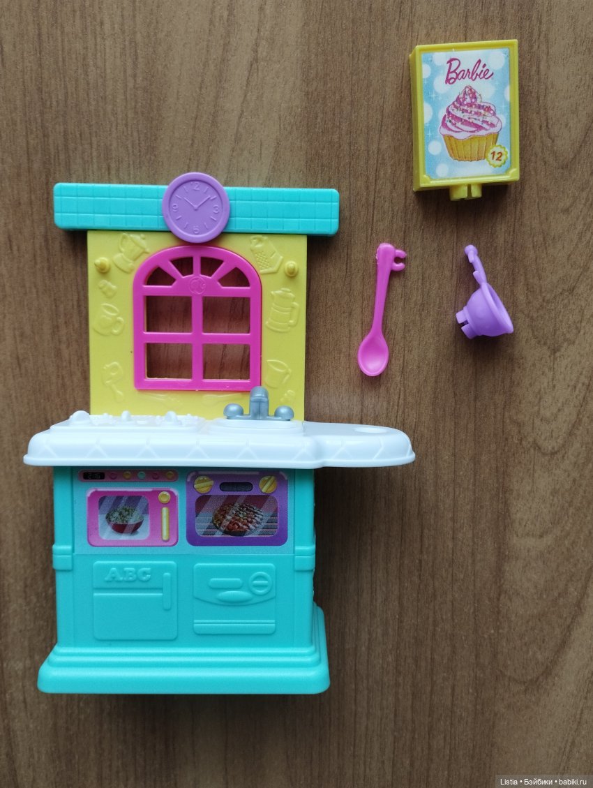 Набор "Малыш на кухне" Barbie Babysitters Inc Toddler & Kitchen Playset (GRP16) (фото 6)