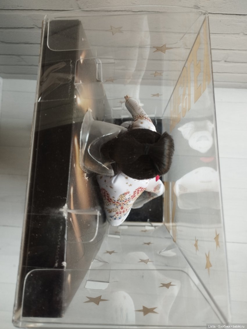 Обзор на Barbie Signature Elvis Presley Doll (GTJ95) 2021 (фото 10)