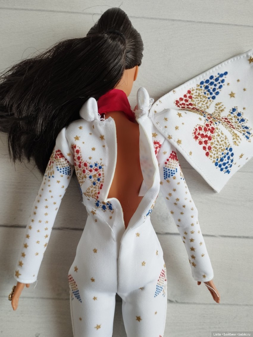 Обзор на Barbie Signature Elvis Presley Doll (GTJ95) 2021