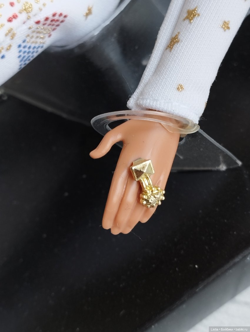 Обзор на Barbie Signature Elvis Presley Doll (GTJ95) 2021