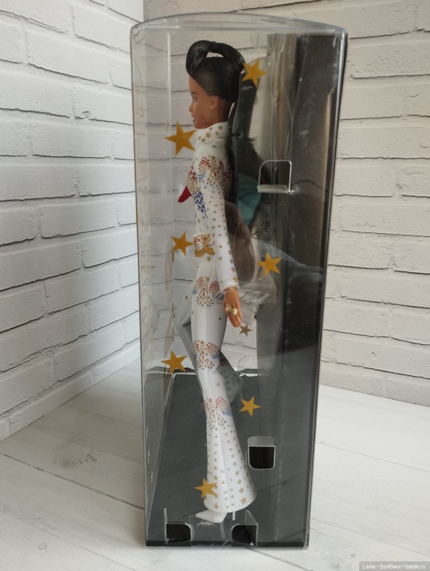 Обзор на Barbie Signature Elvis Presley Doll (GTJ95) 2021 (фото 7)