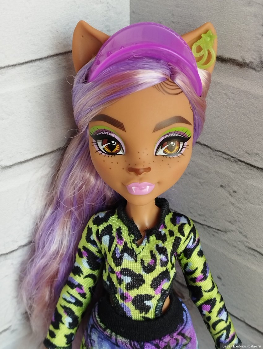 Пляжная Клодин. Обзор на Monster High Scare-adise Island Clawdeen Wolf (2023) HRP67