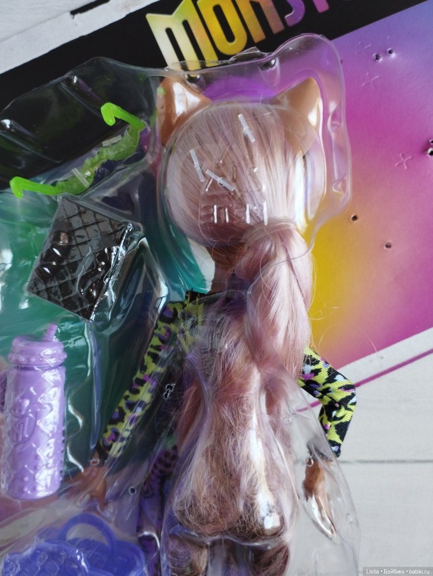 Пляжная Клодин. Обзор на Monster High Scare-adise Island Clawdeen Wolf (2023) HRP67 (фото 7)
