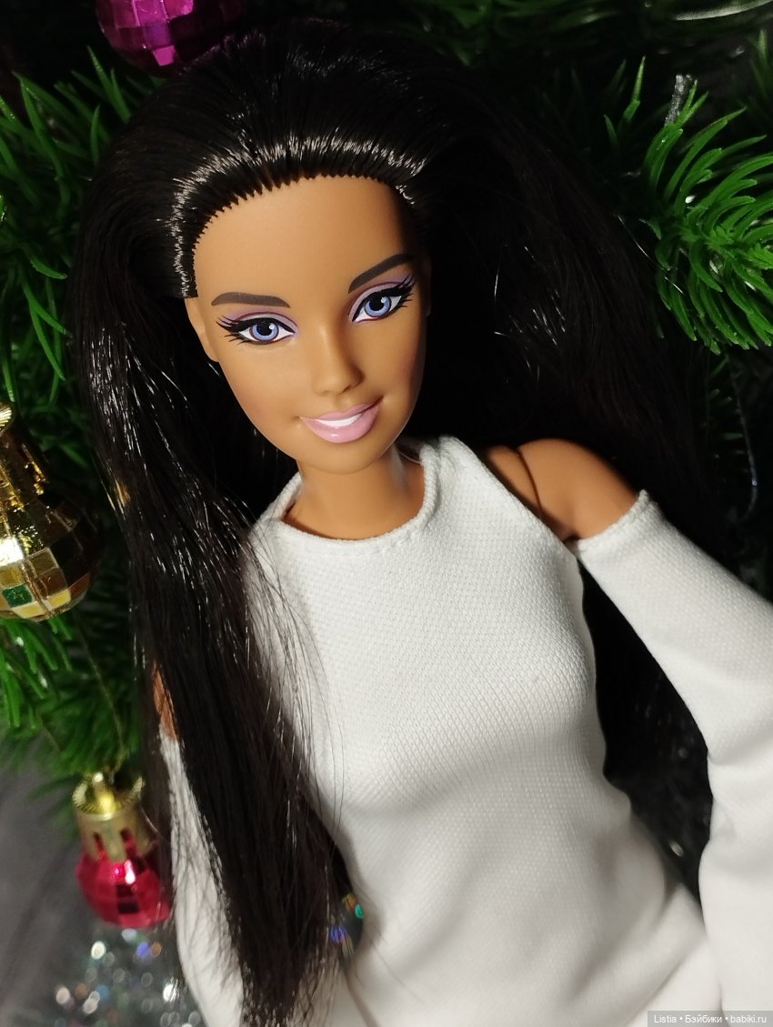 Итоги 2025 года — Куклы Barbie (Барби): Looks (фото 8)