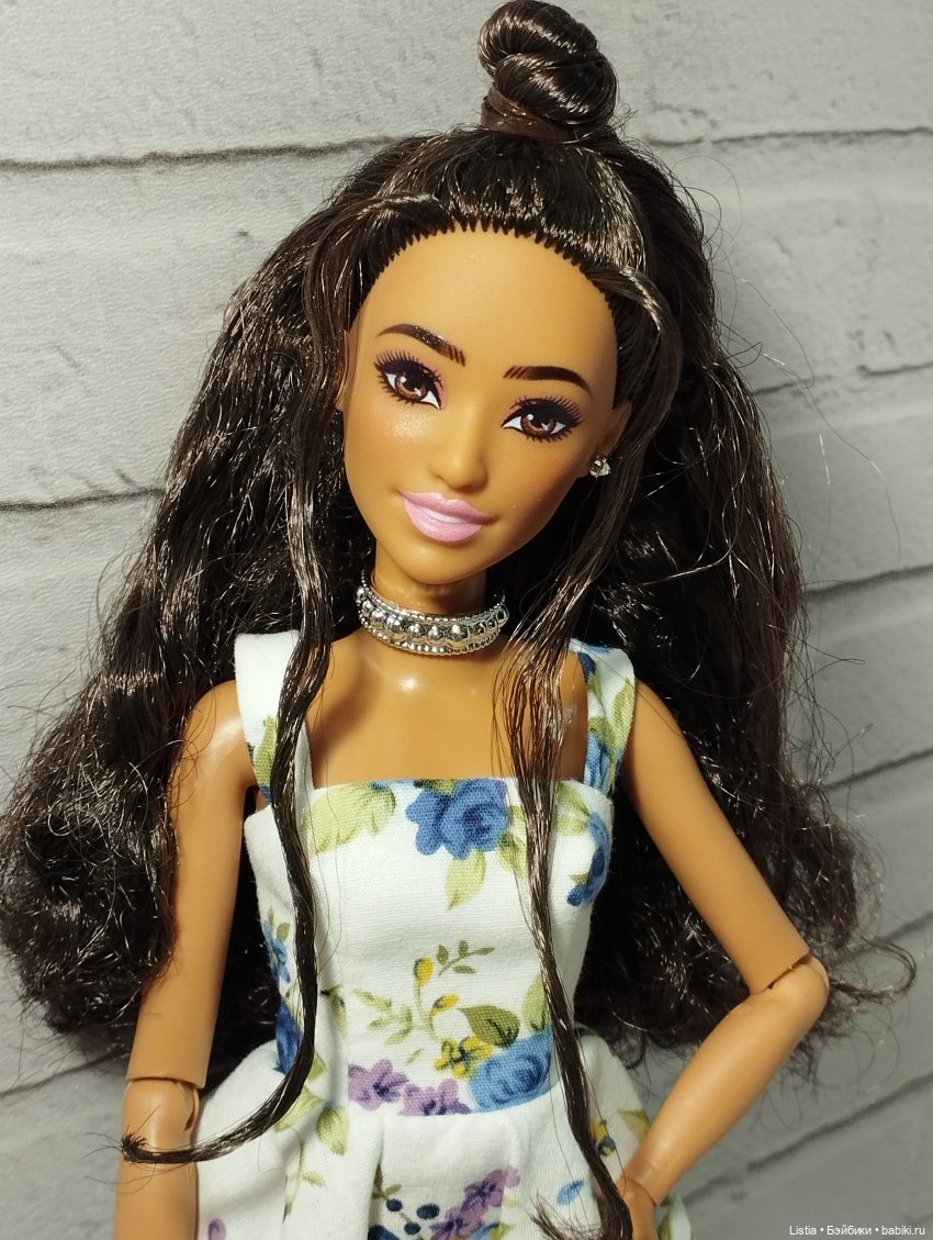 Обзор на Барби Делюкс №7 (Barbie Deluxe Style Blue Metallic Doll (JFP42) 2025)