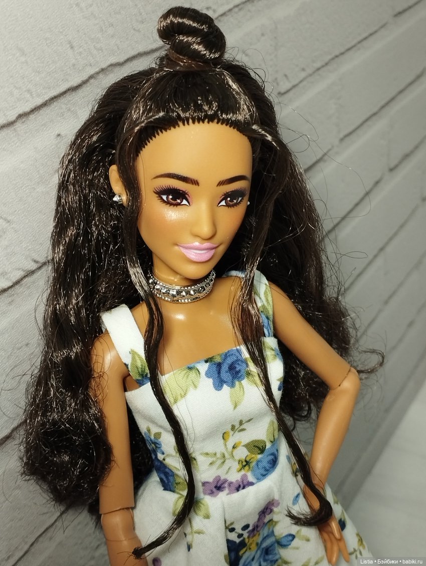 Обзор на Барби Делюкс №7 (Barbie Deluxe Style Blue Metallic Doll (JFP42) 2025)