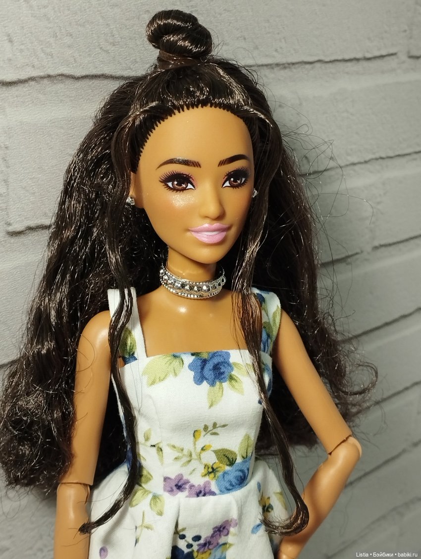Обзор на Барби Делюкс №7 (Barbie Deluxe Style Blue Metallic Doll (JFP42) 2025)