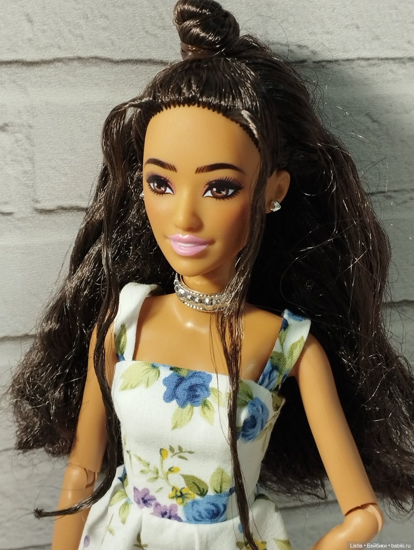 Обзор на Барби Делюкс №7 (Barbie Deluxe Style Blue Metallic Doll (JFP42) 2025)