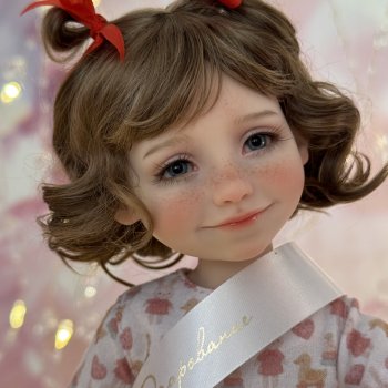 Наша Аришка впервые в полном образе!