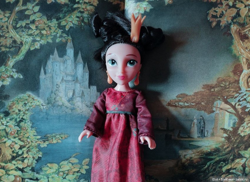 Распаковка и обзор мини версии царевны Дарьи