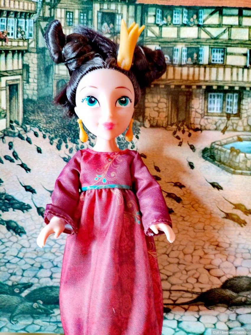 Распаковка и обзор мини версии царевны Дарьи