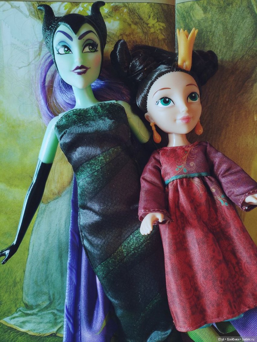 Распаковка и обзор мини версии царевны Дарьи