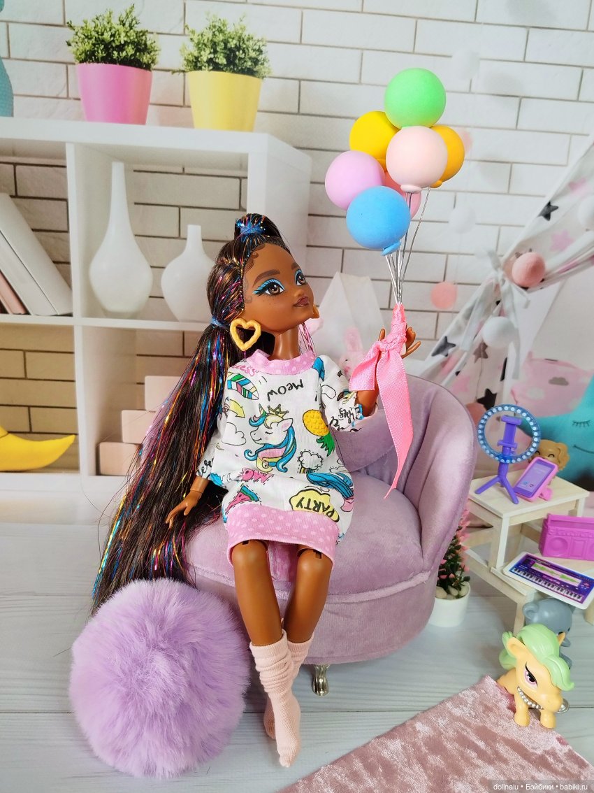 Barbie Dream Besties Brooklyn - девочка-праздник