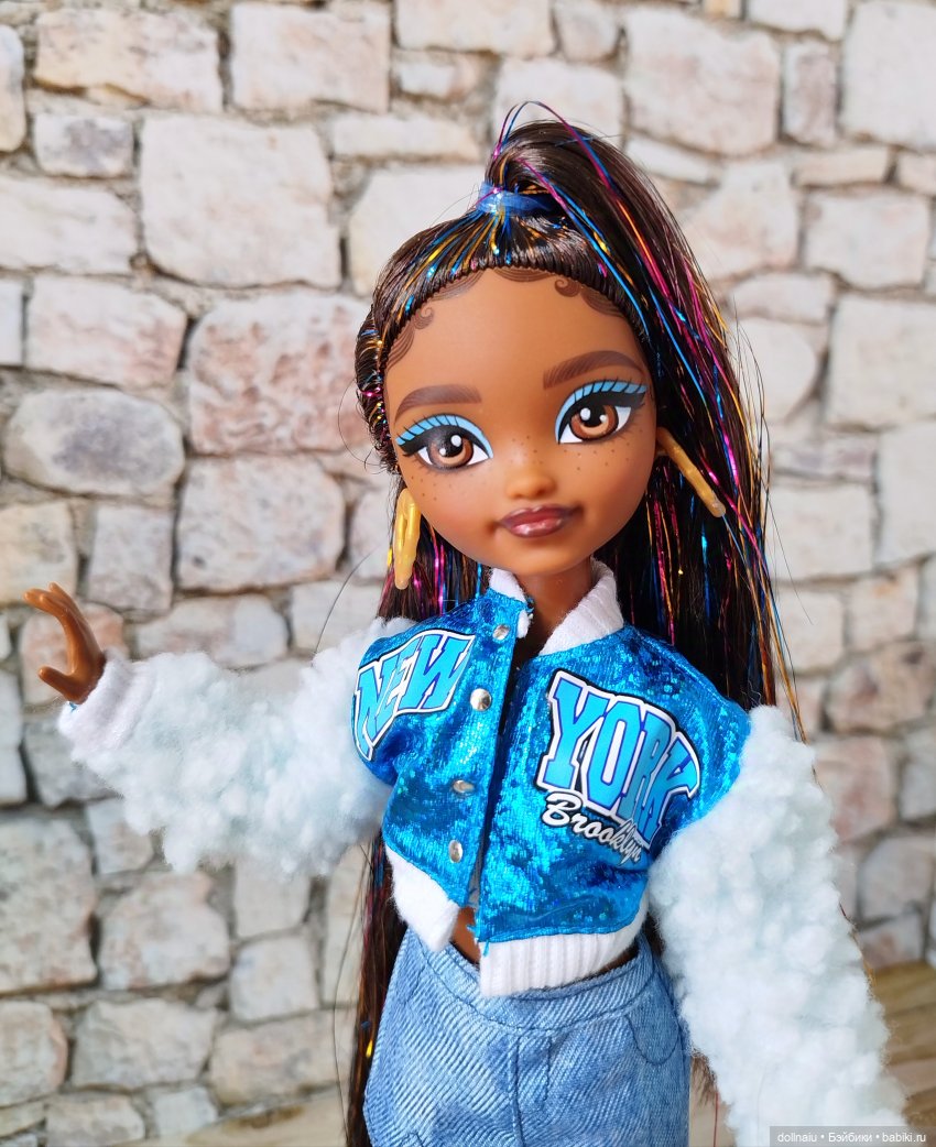 Barbie Dream Besties Brooklyn - девочка-праздник (фото 4)