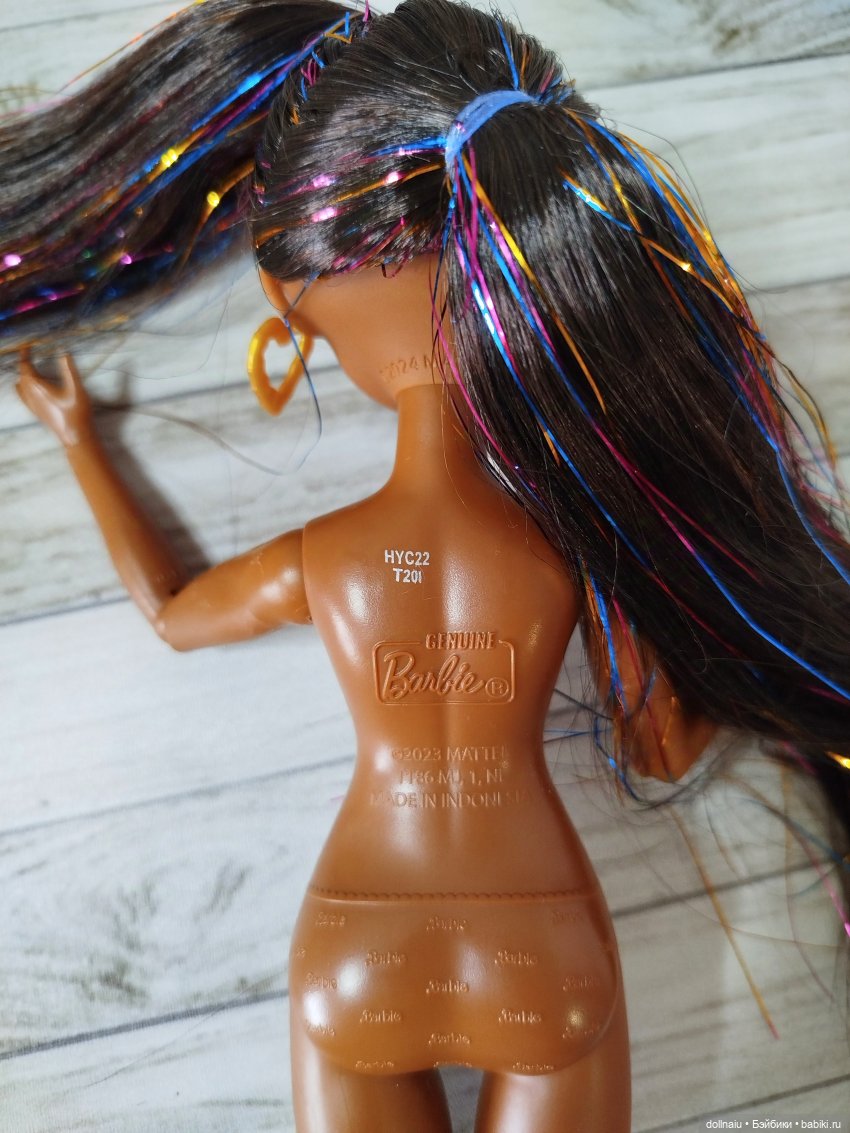 Barbie Dream Besties Brooklyn - девочка-праздник (фото 8)