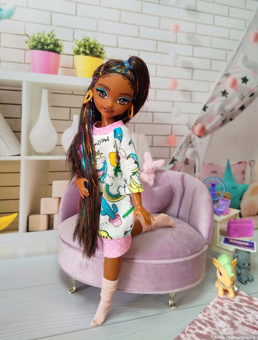 Barbie Dream Besties Brooklyn - девочка-праздник