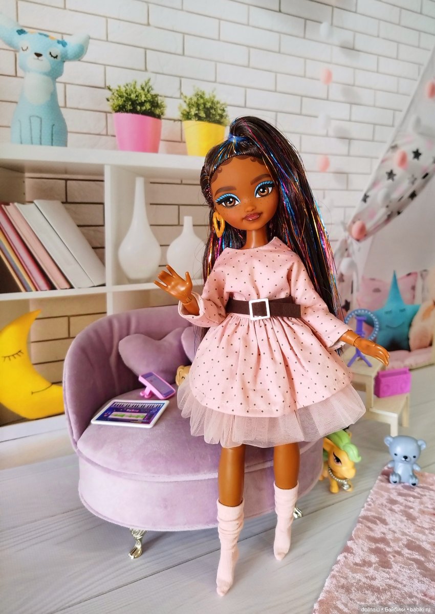 Barbie Dream Besties Brooklyn - девочка-праздник