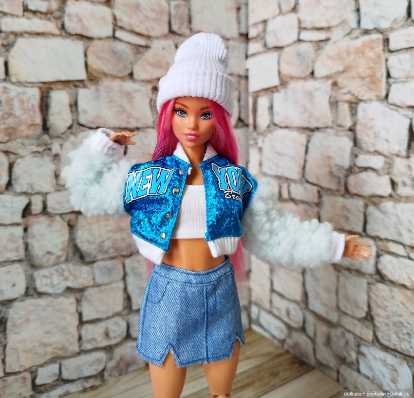 Barbie Dream Besties Brooklyn - девочка-праздник