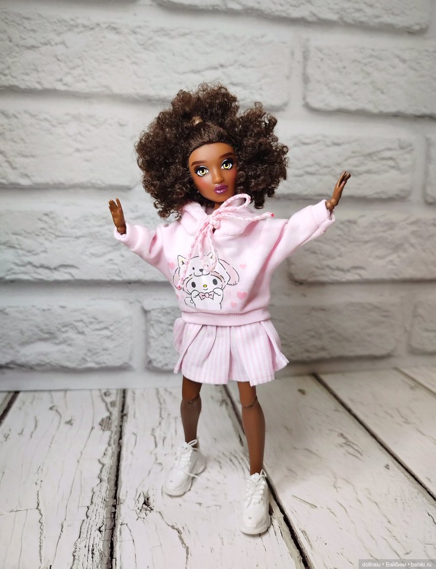Мои новые кукложители - L.U.V. dolls premium fashion: знакомство