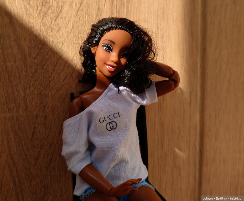 Тиана со своей фанаткой — Куклы Disney Animators и Принцессы Диснея: Disney Store