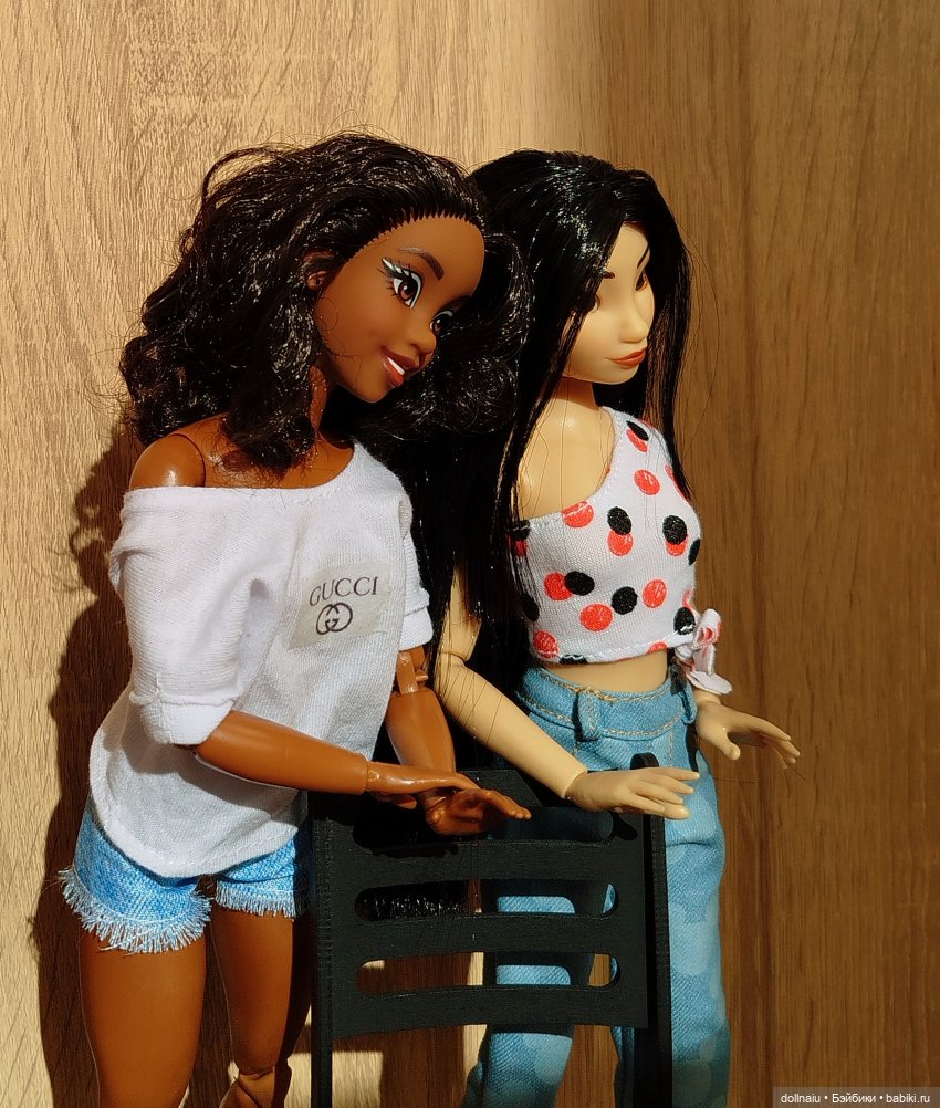 Тиана со своей фанаткой — Куклы Disney Animators и Принцессы Диснея: Disney Store