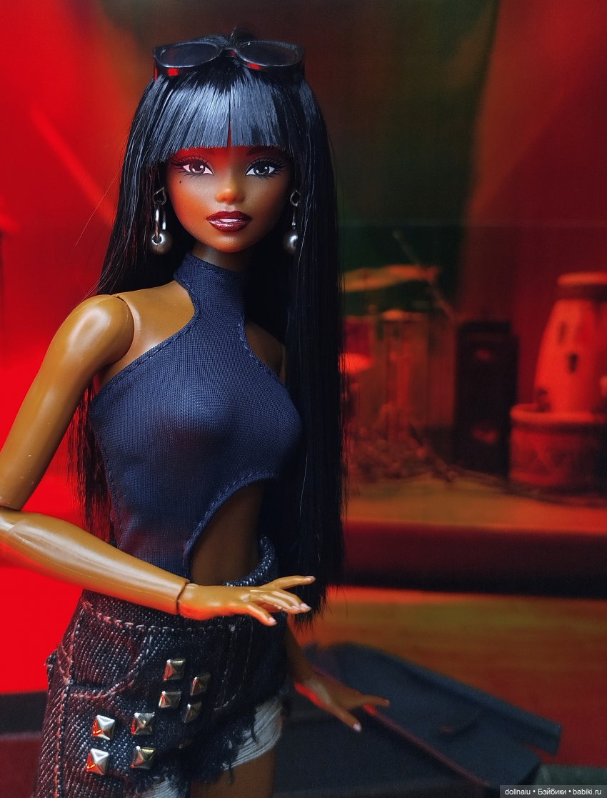 Первая кукла 2026: Барби Одиль афро балерина