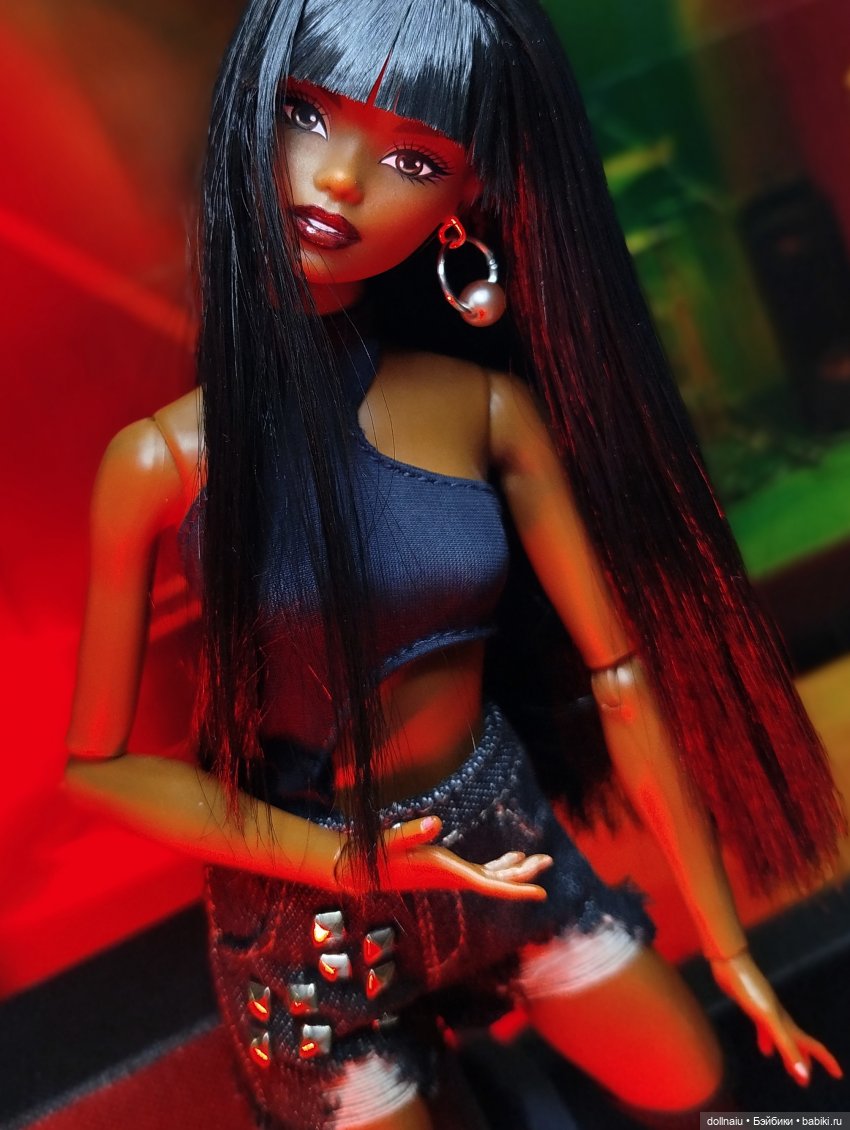 Первая кукла 2026: Барби Одиль афро балерина