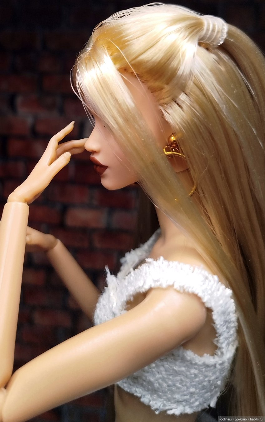 Харуми - Мин Minh из набора You Create Barbie Basics Deluxe Kit 5 (фото 6)