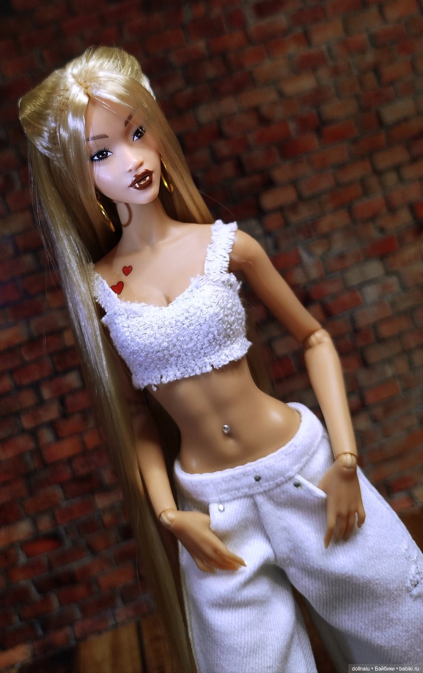 Харуми - Мин Minh из набора You Create Barbie Basics Deluxe Kit 5 (фото 2)
