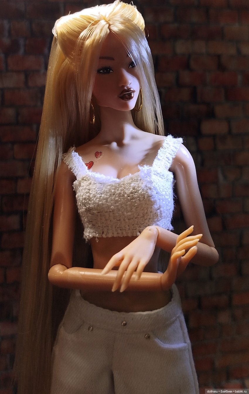 Харуми - Мин Minh из набора You Create Barbie Basics Deluxe Kit 5