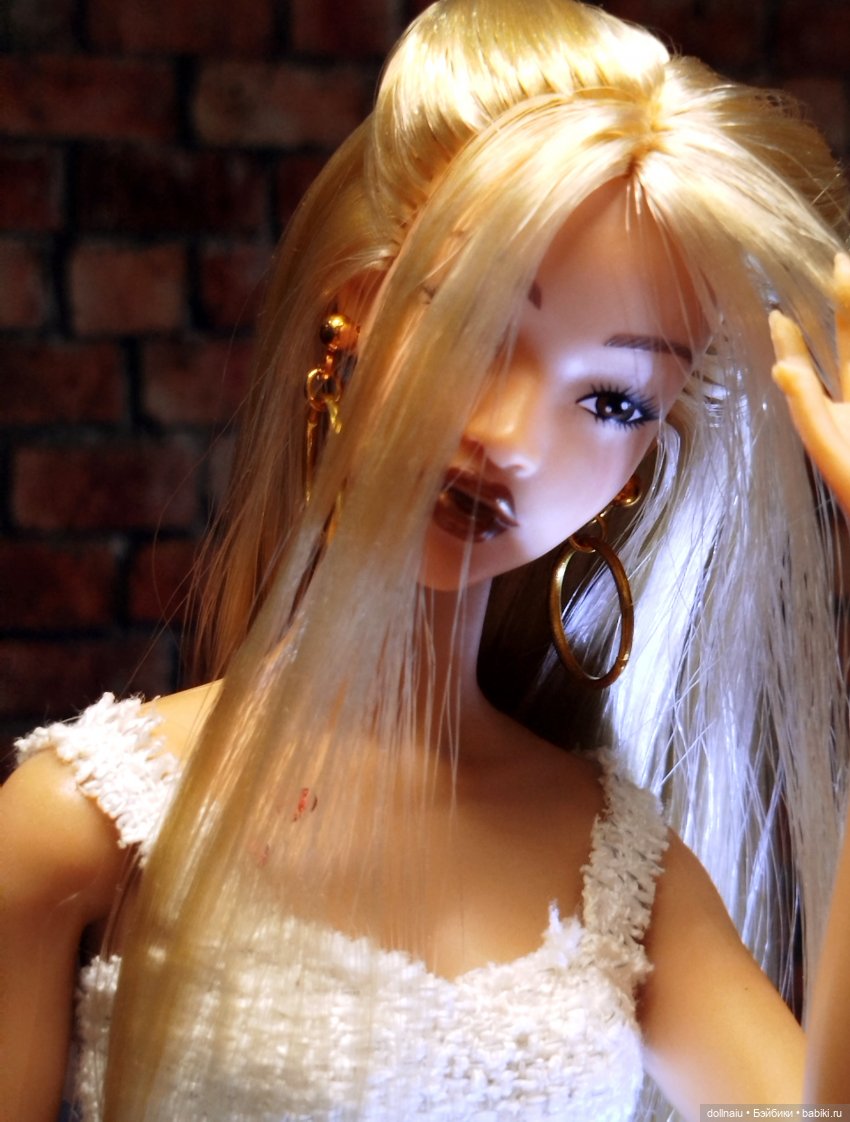 Харуми - Мин Minh из набора You Create Barbie Basics Deluxe Kit 5 (фото 7)