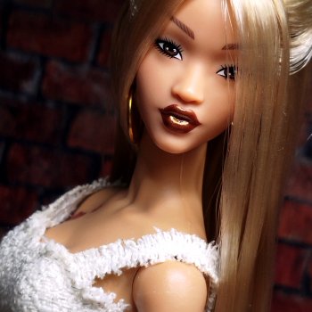 Харуми - Мин  Minh из набора You Create Barbie Basics Deluxe Kit 5