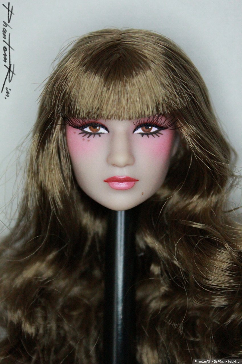 OOAK на болванке Zoe Benson (Integrity Toys).