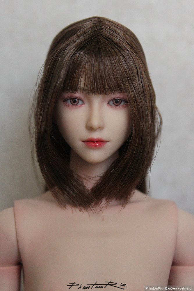 Action figures. Голова Mandy (i8Toys I8-H004 E) на теле WorldBox AT203 (Pale).