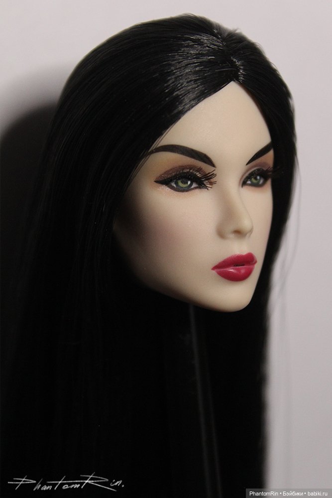 Lilith Blair «Unknown Source», Integrity Toys.