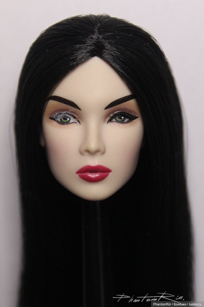 Lilith Blair «Unknown Source», Integrity Toys.