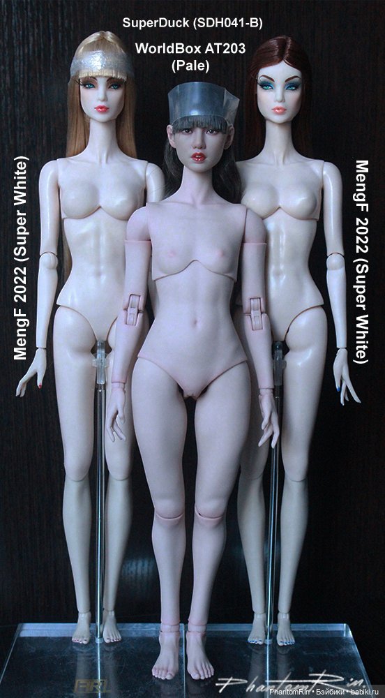 Action figure VS Fashion doll.