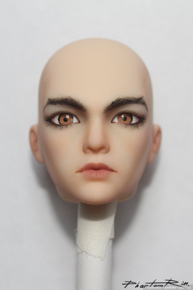 OOAK на голове Xinyi.