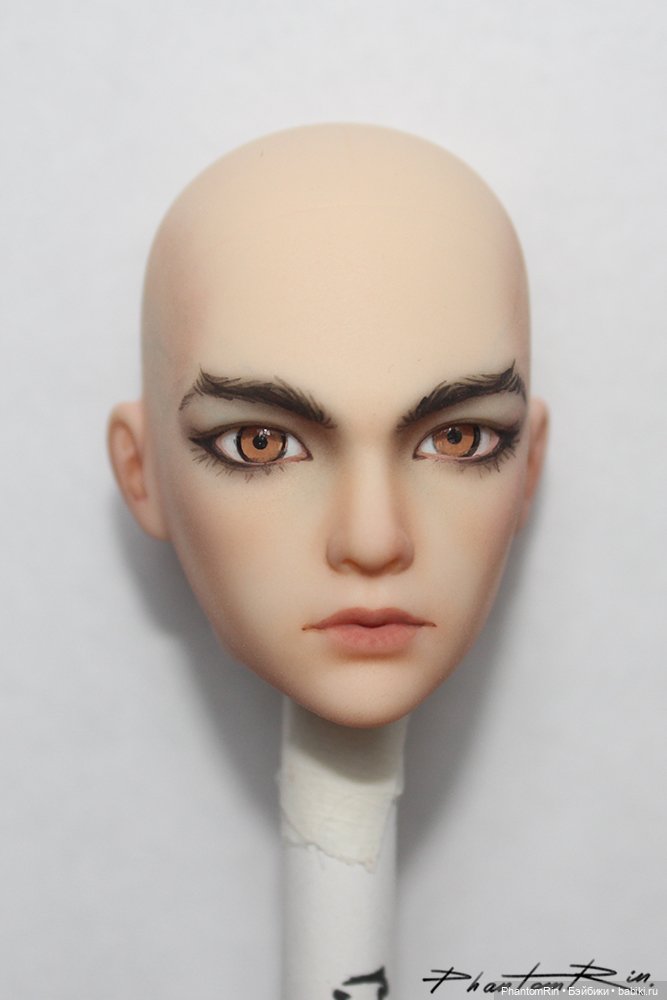 OOAK на голове Xinyi.