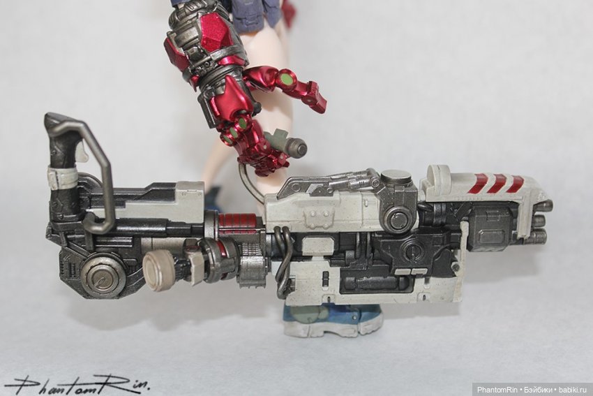 Romankey X COWL - Gun Girl (1/12)