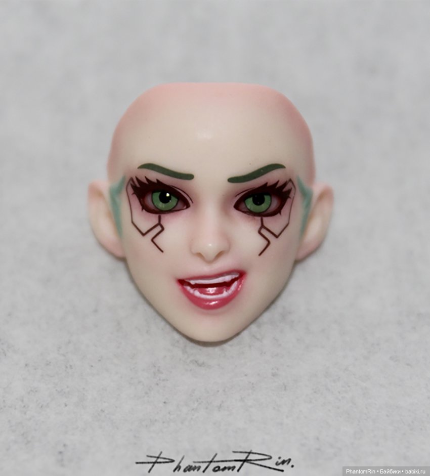 Romankey X COWL - Gun Girl (1/12)