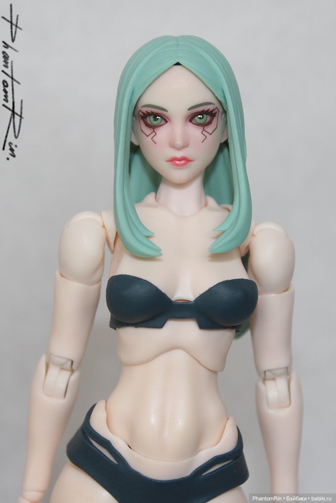 Romankey X COWL - Gun Girl (1/12)