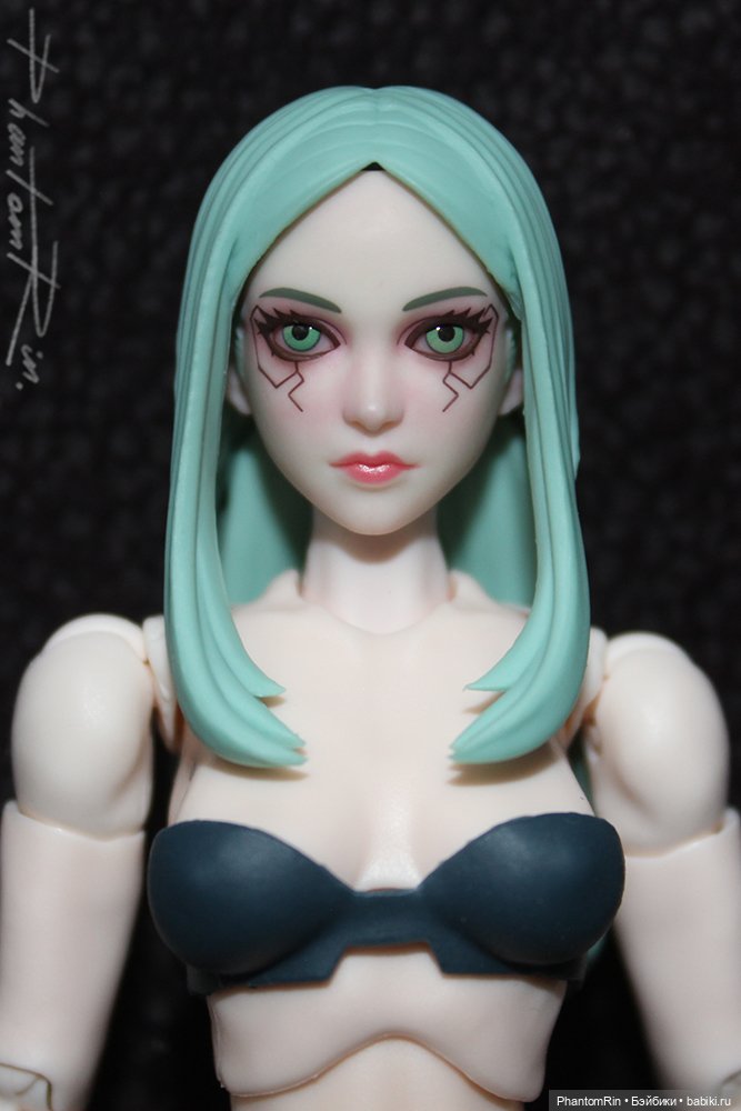 Romankey X COWL - Gun Girl (1/12)