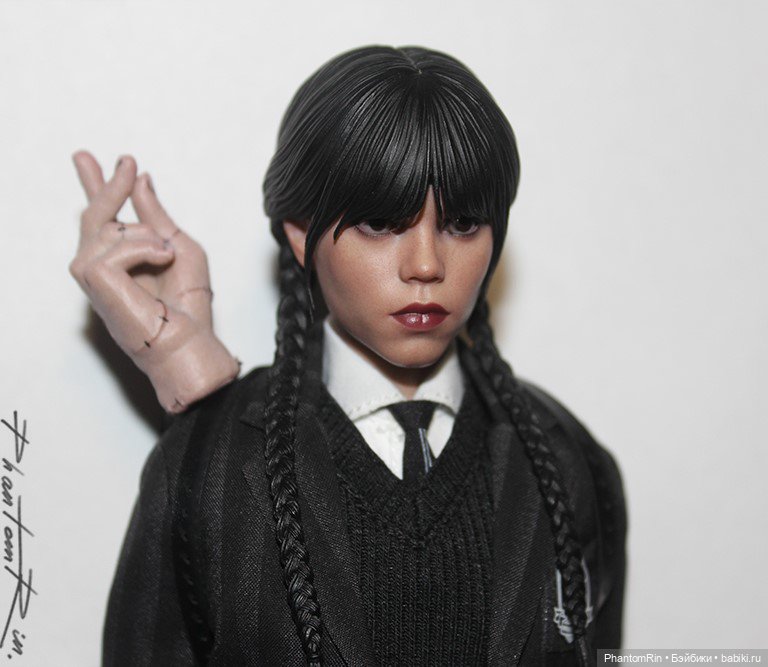 Wednesday (Hot Toys) + кастомизация