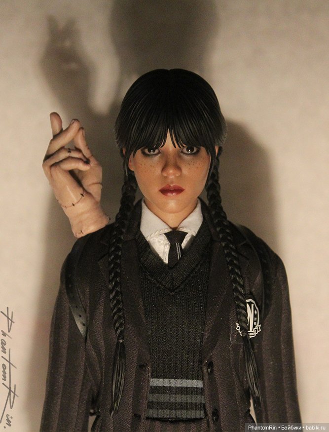 Wednesday (Hot Toys) + кастомизация